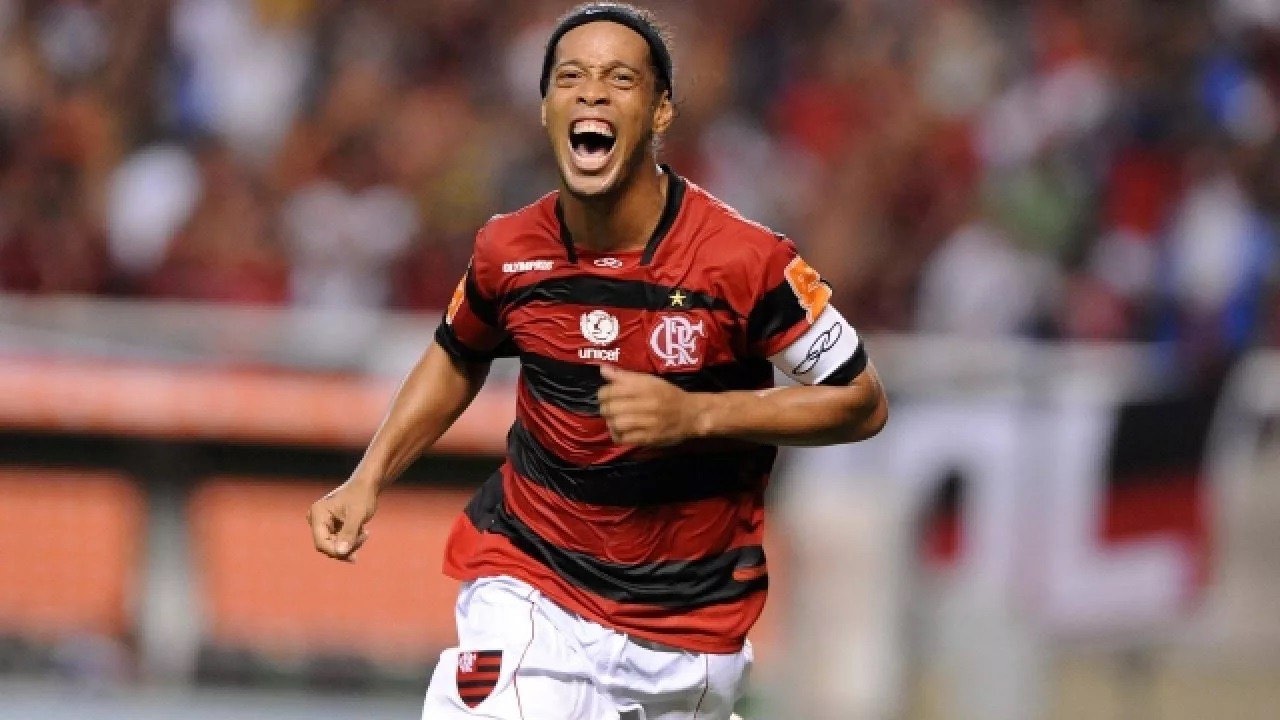 tong so ban thang cua Ronaldinho 07 jpg