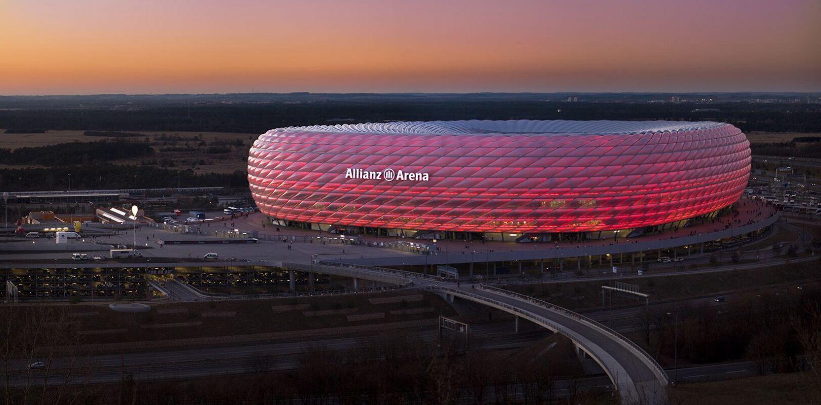 lich su svd Allianz Arena 04 jpg